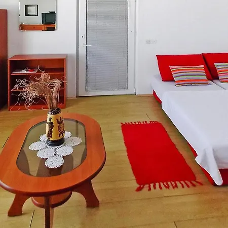 In At 500 M From The Restaurants Apartment